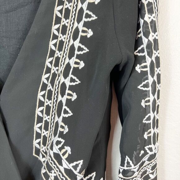 CHLOE OLIVER  By ANTHROPOLOGIE Embroidered Blouse w/ Wrap Front Size XS - Picture 8 of 11